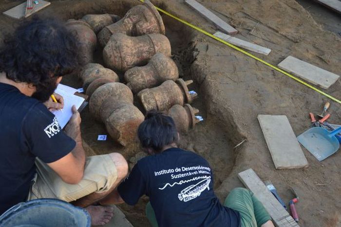 _urnas_funerarias_indigenas_instituto_mamiraua