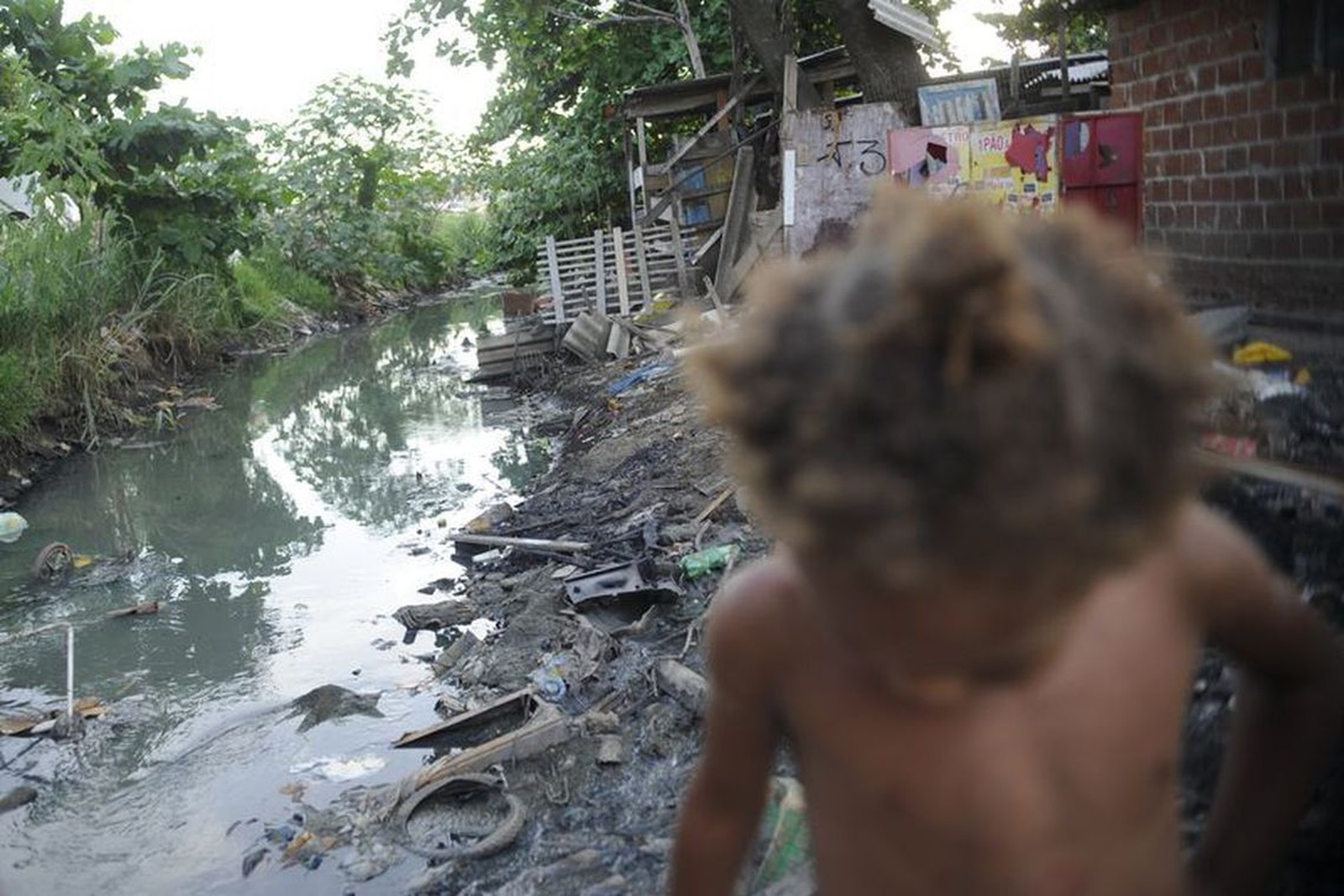 Total de favelas dobra no Brasil em dez anos