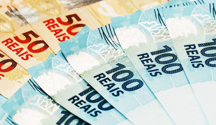 Salário mínimo em novembro deveria ter sido de R$ 5.289,53, segundo Dieese