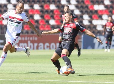De virada, Vitória perde para o Botafogo-SP na estreia da Série B