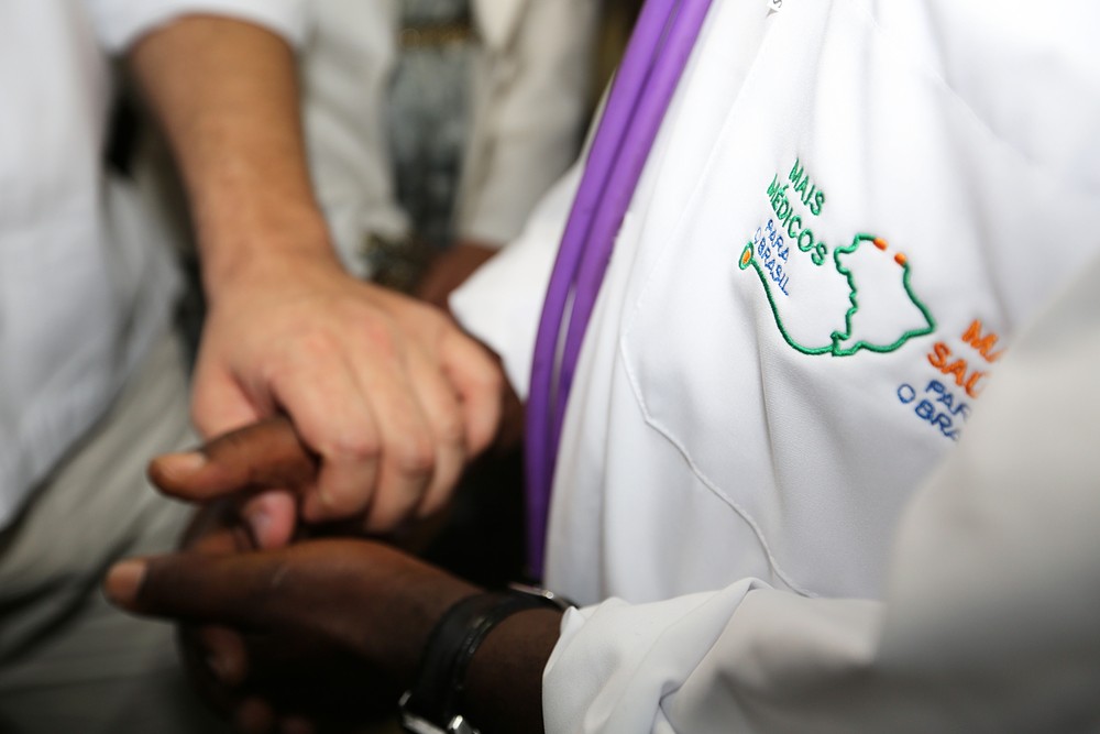 Mais Médicos abre novo edital com 2 mil vagas; objetivo é contratar profissionais para 790 municípios