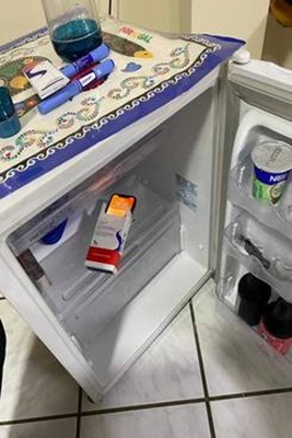 PF encontra celular dentro de caixa de remédio em frigobar na casa de deputado