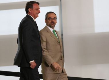 Bolsonaro publica vídeo em que Weintraub diz que concursos 'selecionam' esquerdistas