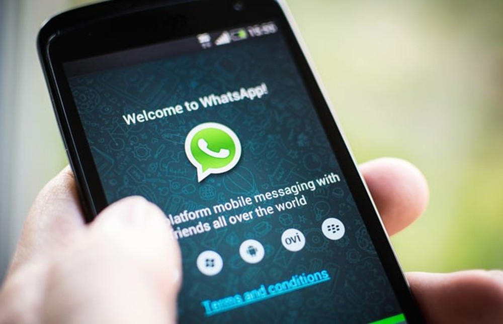 WhatsApp bate recorde com 100 bilhões de mensagens no Ano Novo
