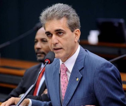 Deputado Robinson Almeida comemora aprovação de reajuste de salários dos professores da rede estadual da Bahia: 'Compromisso com a educação'