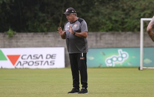 Elenco profissional do Vitória entra na reta final da preparação para o BaVi