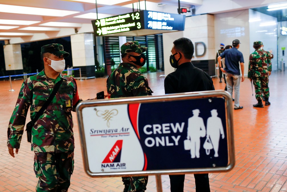 Indonésia confirma queda de avião com 62 a bordo