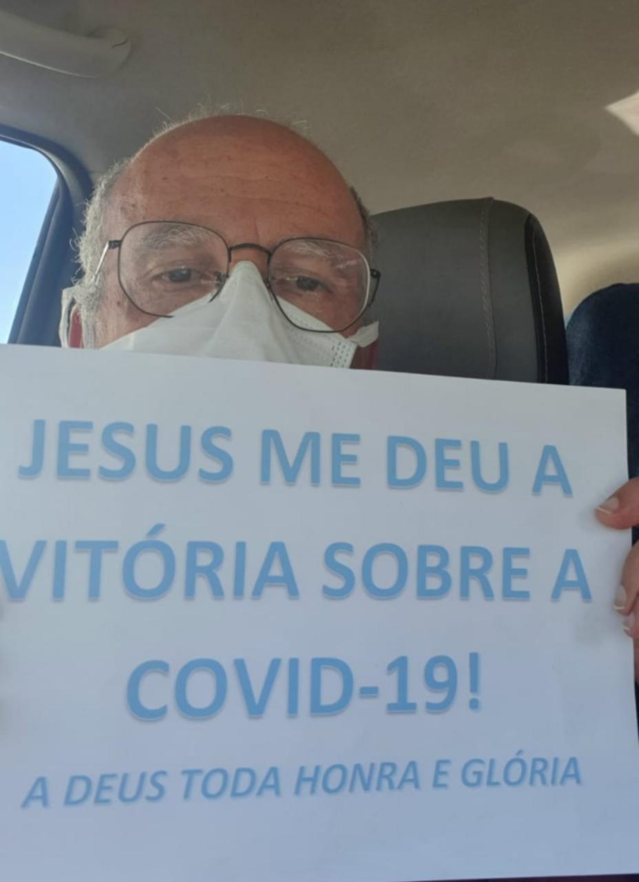 SAJ: Pr. João Carlos recebe alta de hospital em Salvador após complicações da Covid