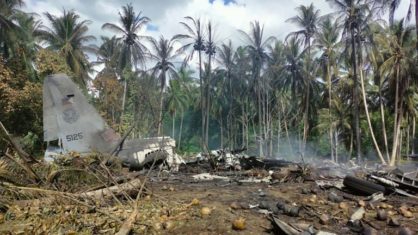 Queda de avião militar deixa 29 mortos nas Filipinas