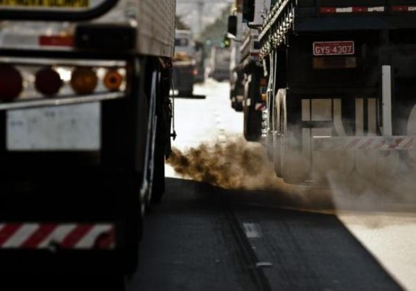 Brasil anuncia meta de reduzir emissão de gases em 50% até 2030
