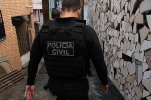 Polícia prende em Cachoeira acusados de roubar posto em Feira