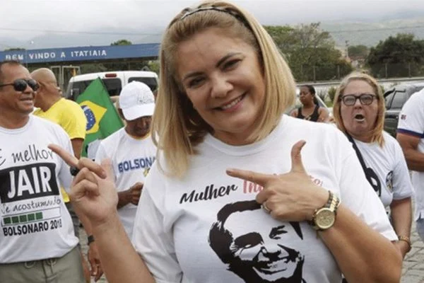 Jair Bolsonaro impede que seguradora caia em golpe da ex-mulher, afirma ex-empregado da família