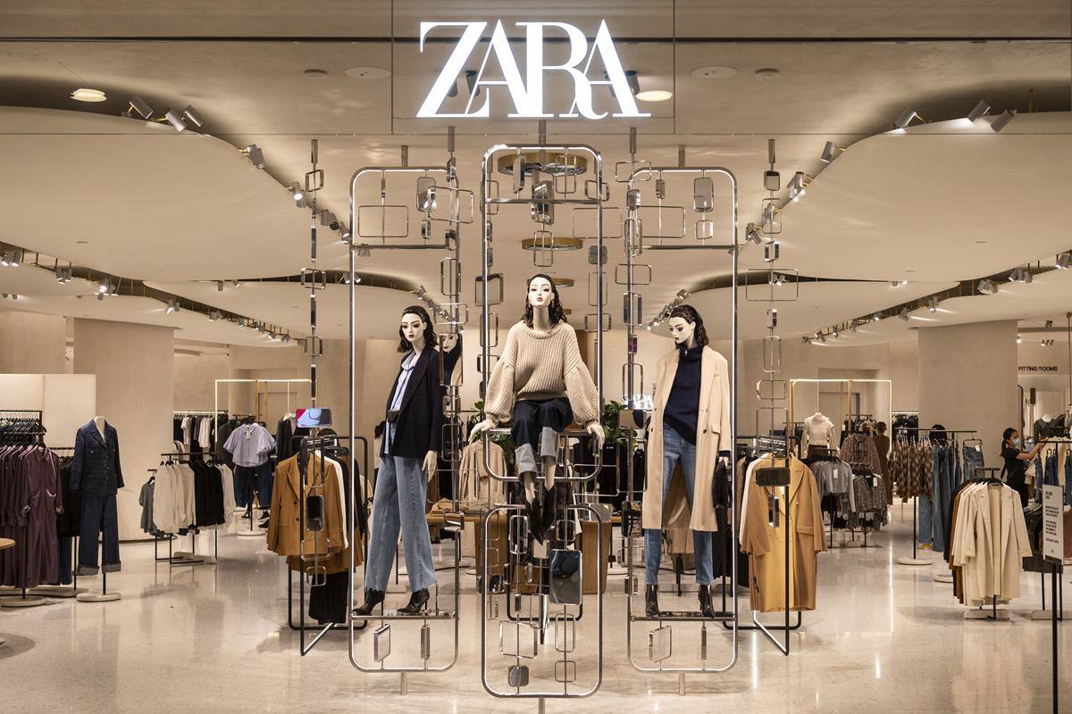 Zara recebeu clientes brancos sem máscara no mesmo dia em que barrou mulher negra alegando falta do item, diz polícia