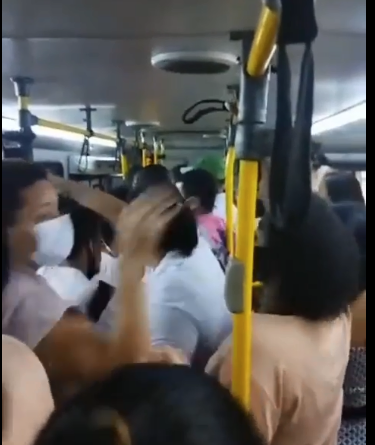 Homem é conduzido após ejacular em mulher dentro de ônibus em Salvador