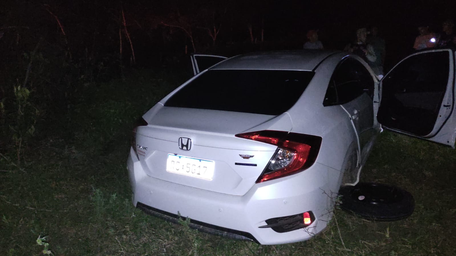 Veículo roubado no bairro da Joeirana é localizado em Laje pela Polícia Civil