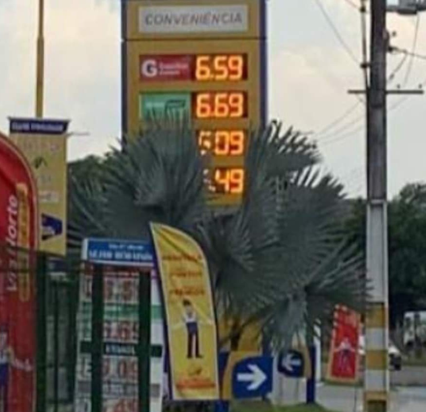 Comando Vermelho manda postos baixarem preço de gasolina em Manaus