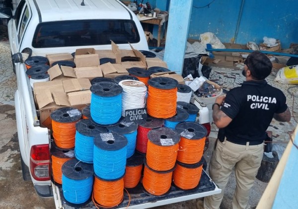 Polícia apreende quase uma tonelada de explosivos na Chapada Diamantina
