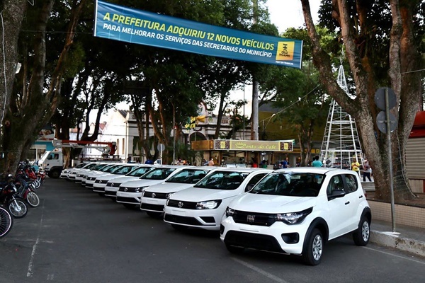 Prefeitura de Cruz das Almas adquire 12 veículos novos para a frota do município