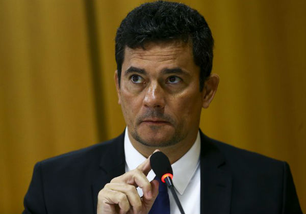 Moro vira réu em ação do PT que pede condenação por prejuízos ao país