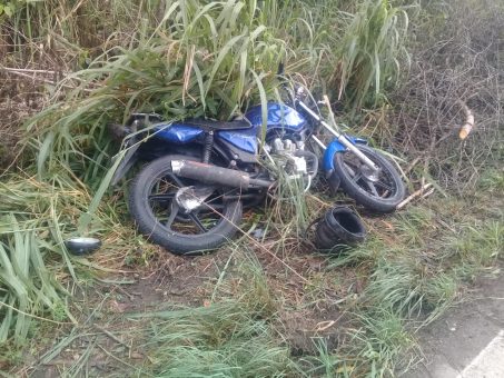 Barra do Rocha: motocicleta foi encontrada abandonada às margens da BR-330