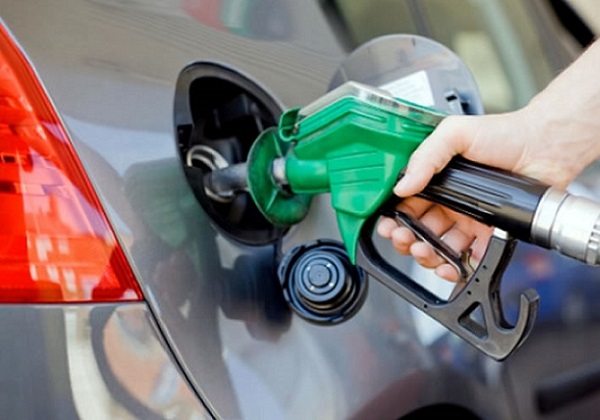 Preço dos combustíveis terão redução a partir deste sábado na Bahia; confira