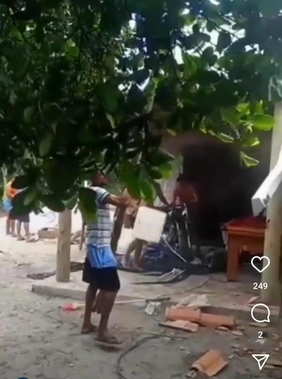 Após assassinado de Pataxó, populares reagiram destruindo parte de um imóvel localizado na comunidade indígena Ponta Grande