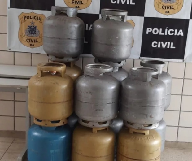 Botijões de gás são furtados em Teixeira de Freitas; polícia recupera parte da carga