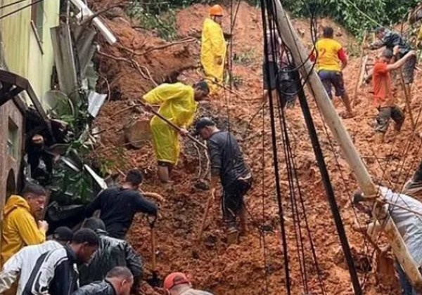 Chuva provoca deslizamentos e mata 13 pessoas no Rio de Janeiro