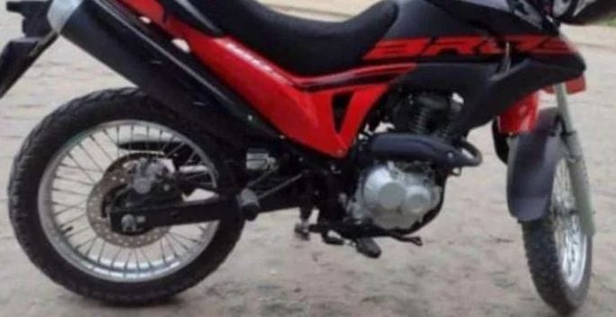 Criminosos armados abordam homem e roubam moto em Muritiba