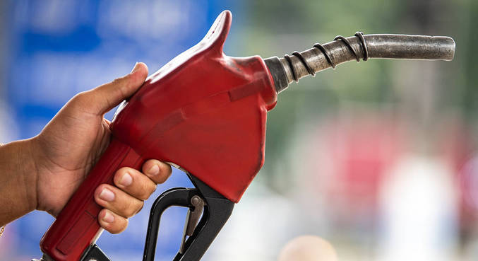 Preço do litro da gasolina já caiu R$ 0,12 em média; veja variação por estado