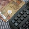 Salário mínimo ideal para uma família deveria ser R$ 6.388,55, calcula Dieese