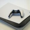 Sony é processada por suspeita de esconder defeito em console do PS5