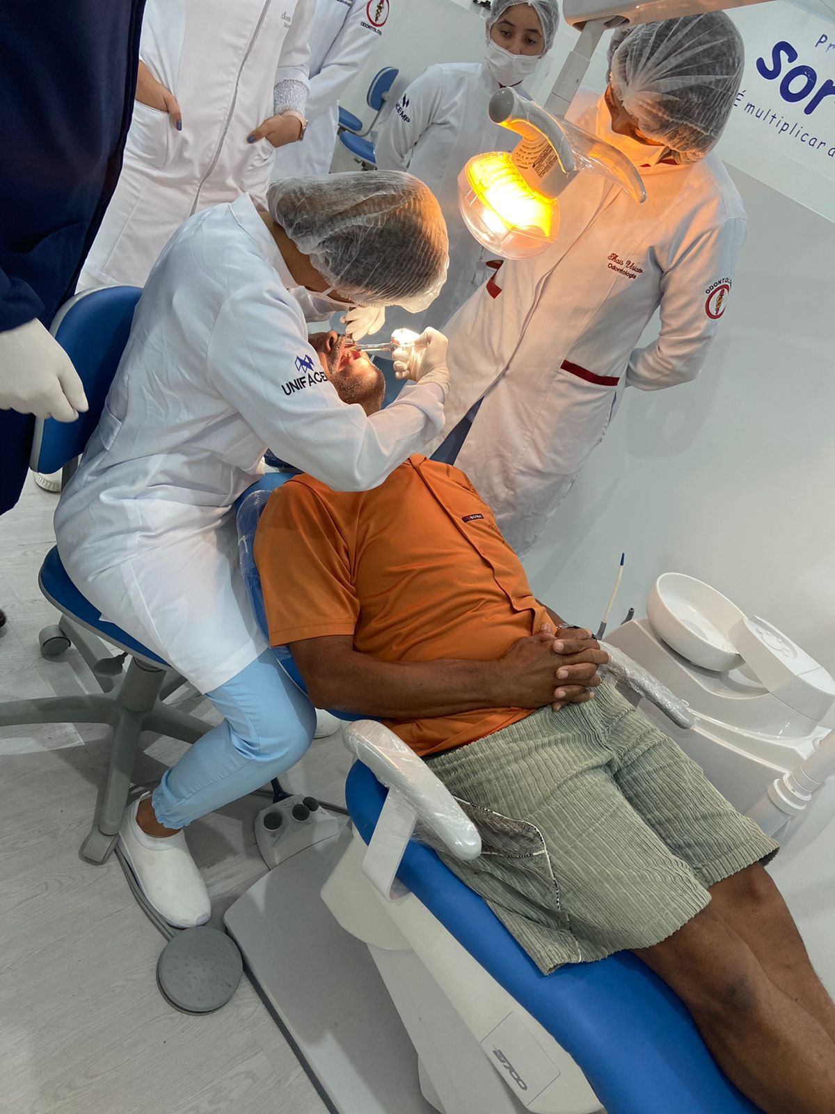 SAJ: coordenador do curso de Odontologia da Unifacemp explica como funciona o consultório para estágio e prestação de serviços ao público