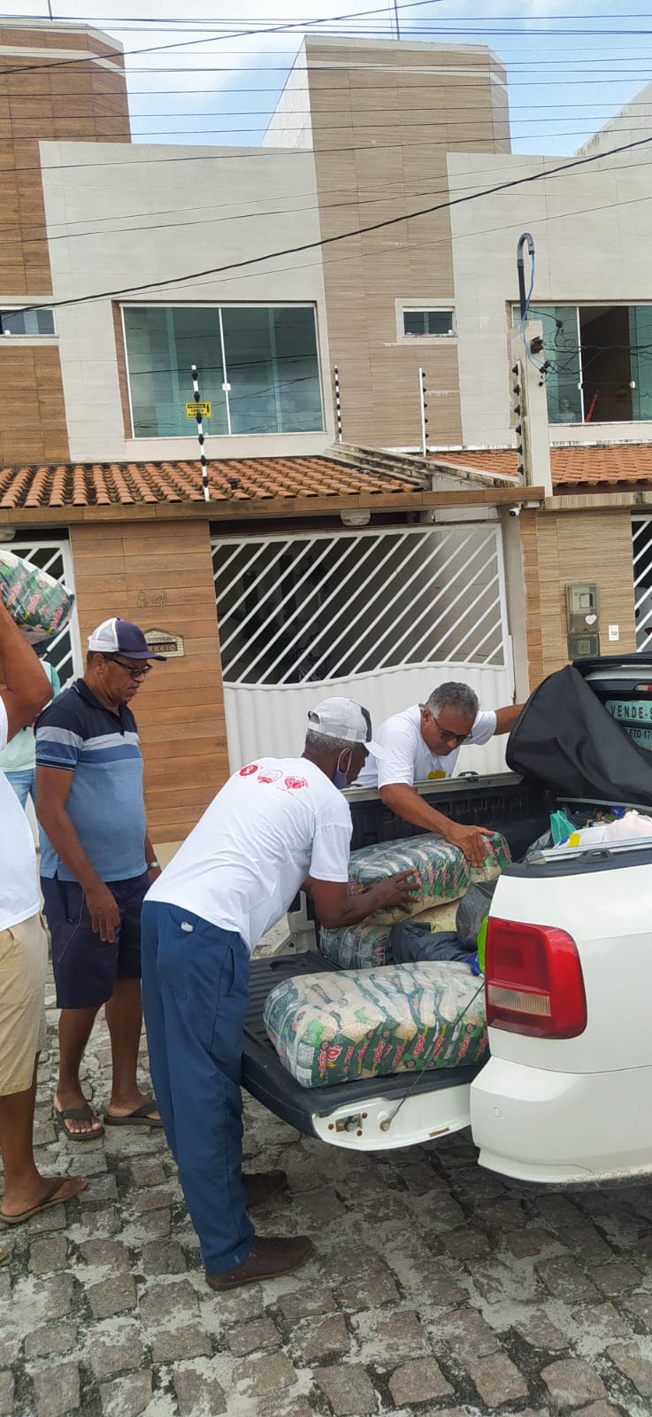 Lions Clube participa de Natal Solidário