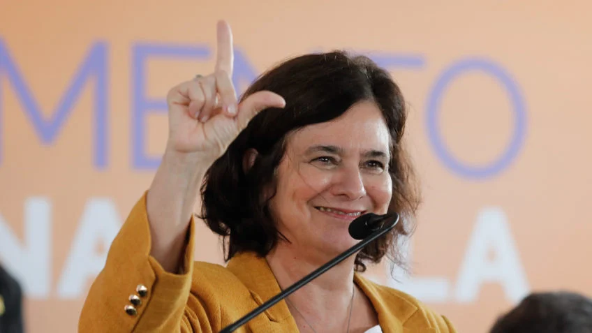 ministra da Saúde, Nísia Trindade
