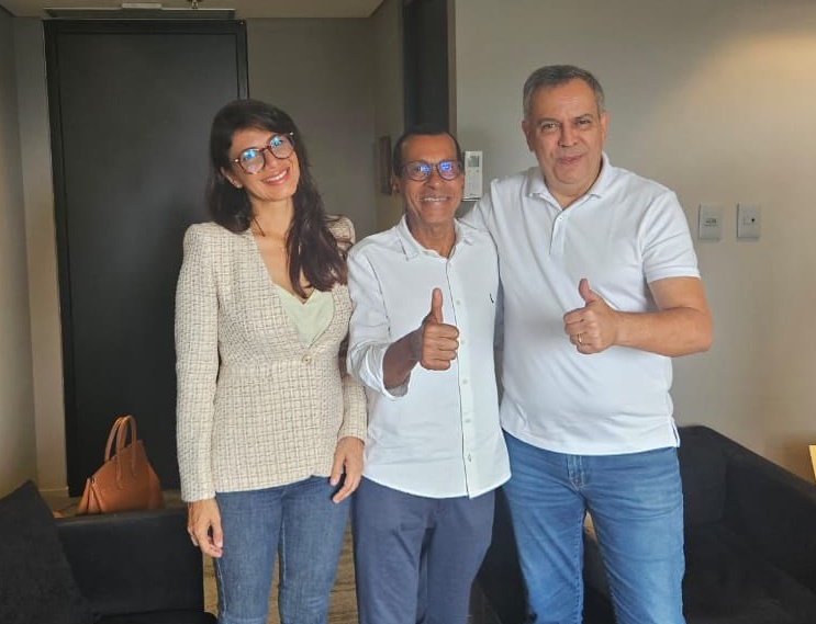 Genival de encontra com Félix