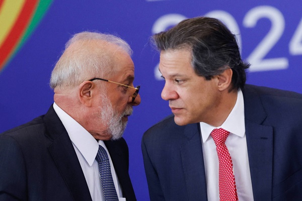 hadad e lula anunciam congelamento do orçamento