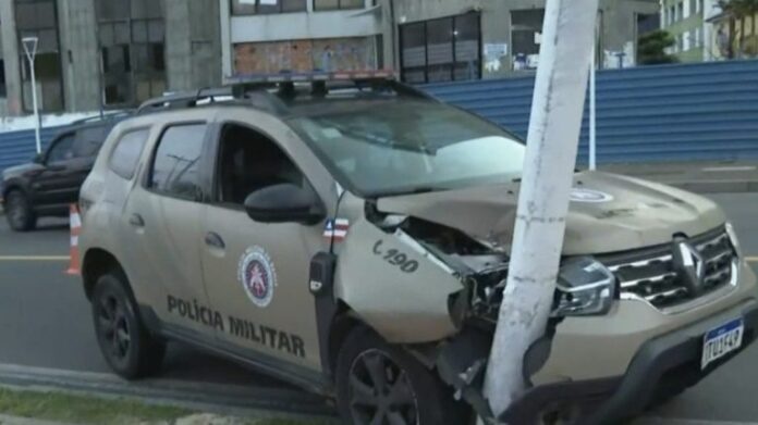 viatura se envolve em acidente