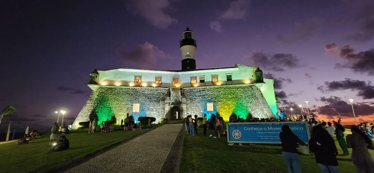 forte-santo-antonio-da-barra-iluminado-2413924-article