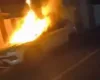 Jeep Compass é destruído por incêndio no centro de Conceição do Almeida