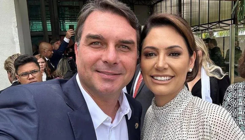 Flávio Bolsonaro e Michelle - Foto: reprodução