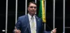 Coordenador da pré-campanha de Flávio Bolsonaro diz que senador reagiu por "indignação natural"