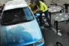 Adolescente perde controle de carro e atropela torcedores que assistiam ao jogo do Brasil em bar