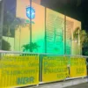 Torcedores protestam em frente à CBF após eliminação do Brasil na Copa: "Respeitem a história da única pentacampeã"