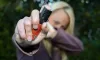 Lei autoriza mulheres maiores de 18 anos a comprar e portar spray de pimenta para defesa pessoal
